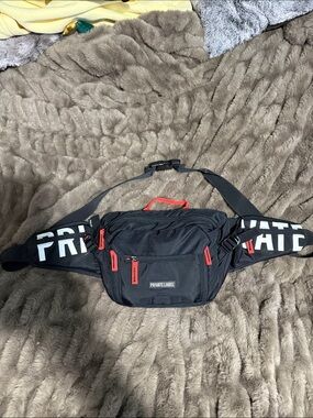 Private Label Black Belt Bag with Red Accents